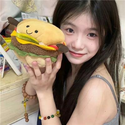 我的邻居长不大