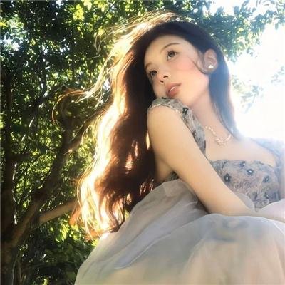 女人是英雄